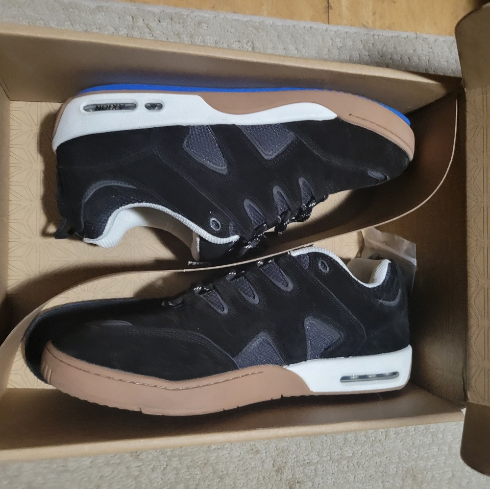 Axion Footwear Official Gem